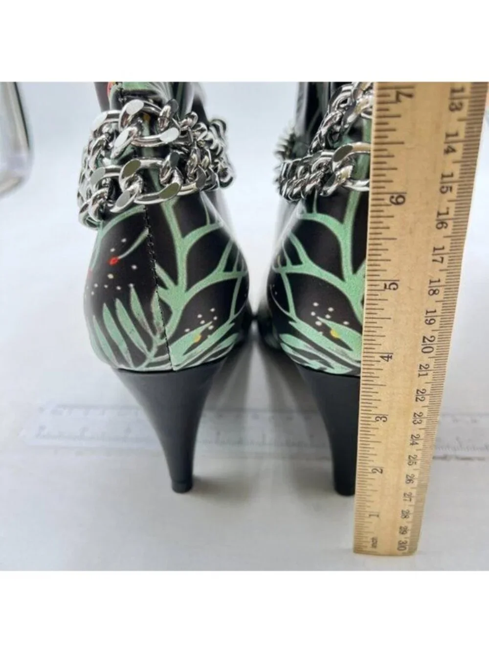 Women's Leather Pointed-Toe Stiletto Knee High Booties Sexy Metal Chain Decor
